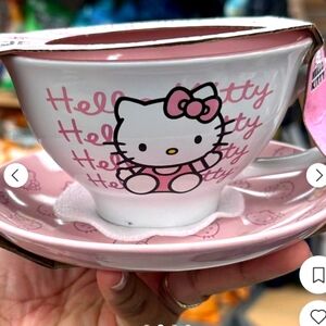 Hello Kitty multi DinnerwareBrand newHello Kitty